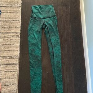 NWOT Forest Green Marl Lululemon Leggings 28 in